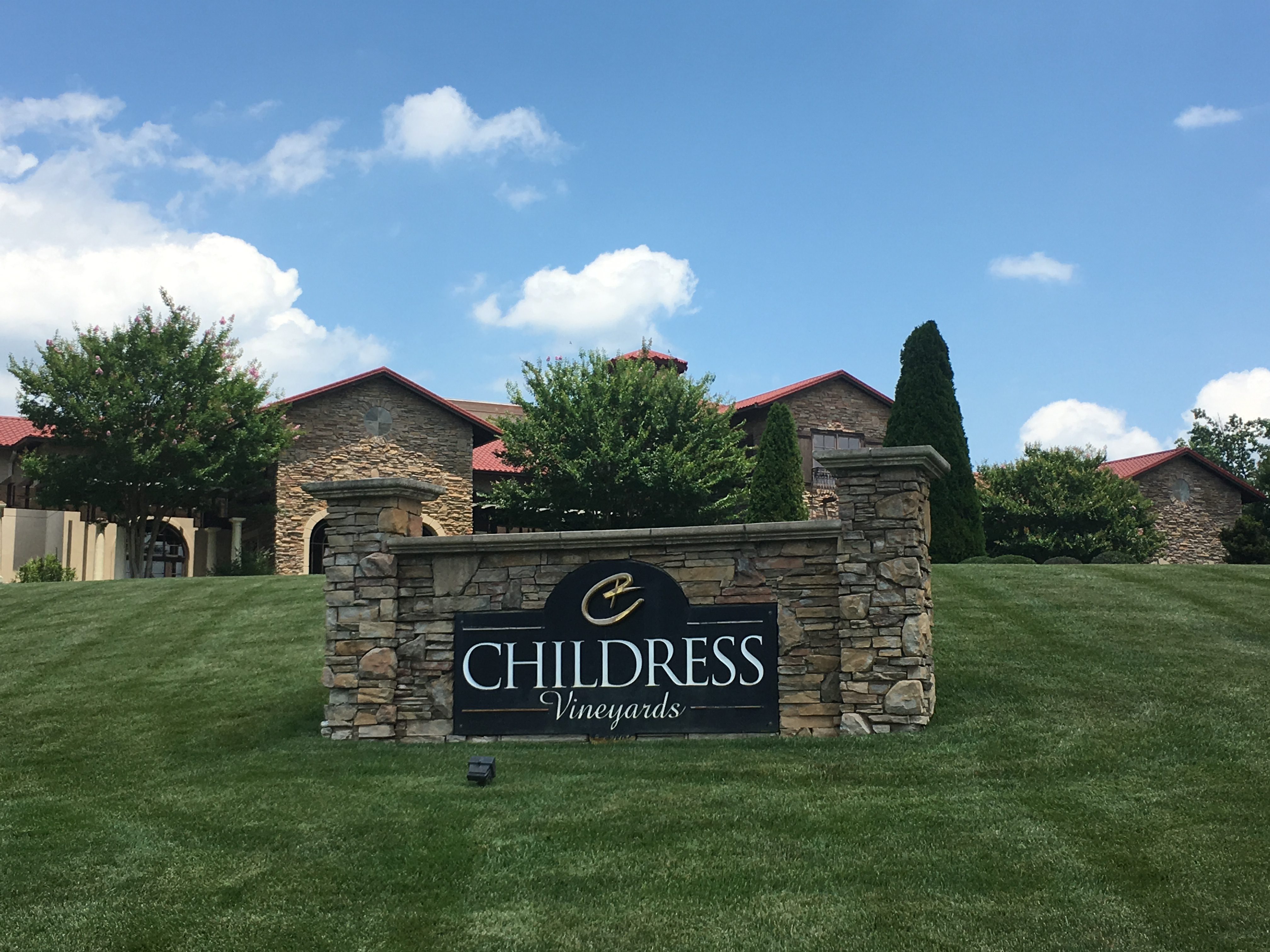 The welcome sign and tasting room at Childress Vineyards.